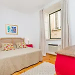 Arty Old Town Apartments By Irundo