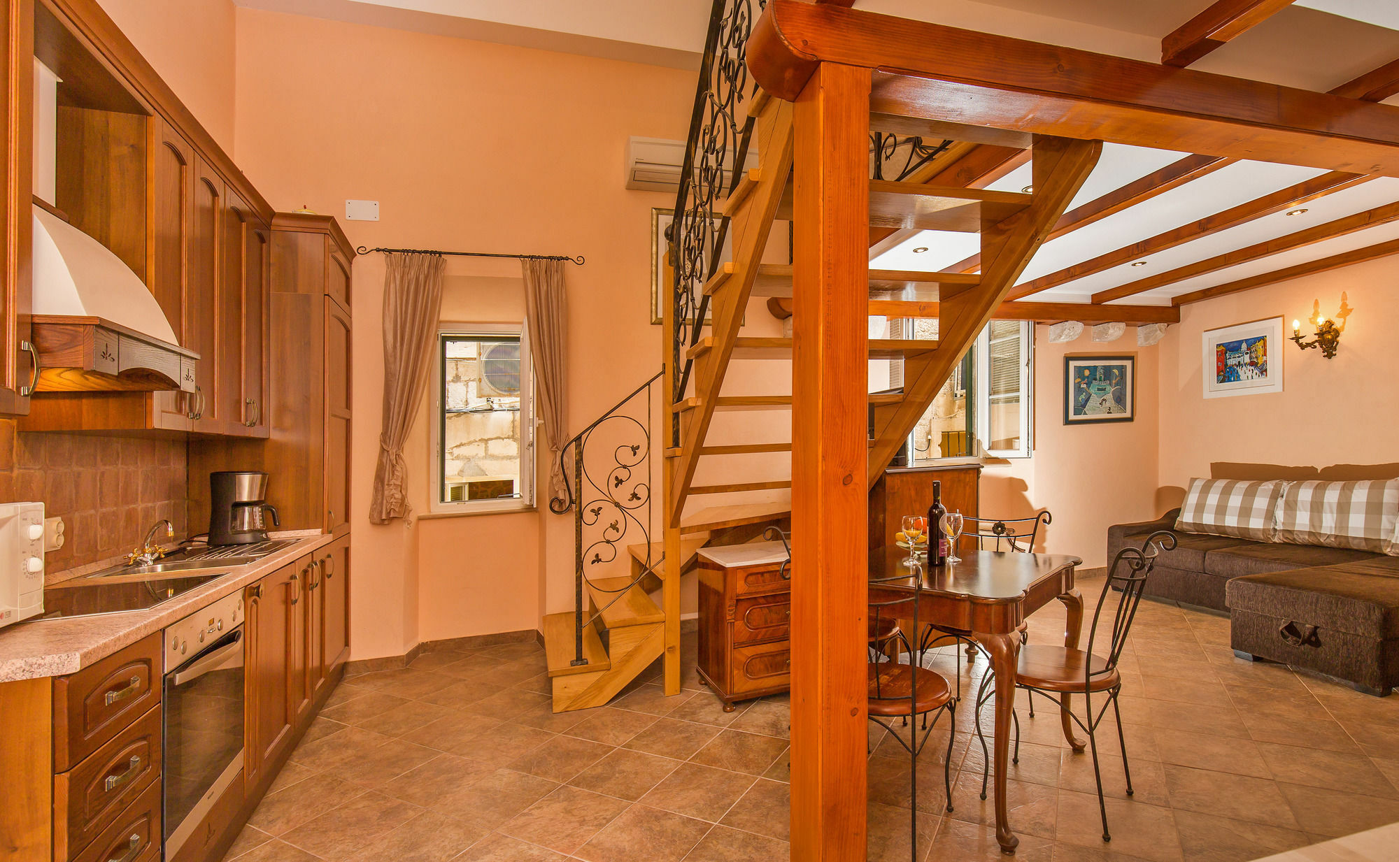 Apartment Arty Old Town By Irundo